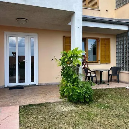 Apartman Cozy Studio With Garden Koper